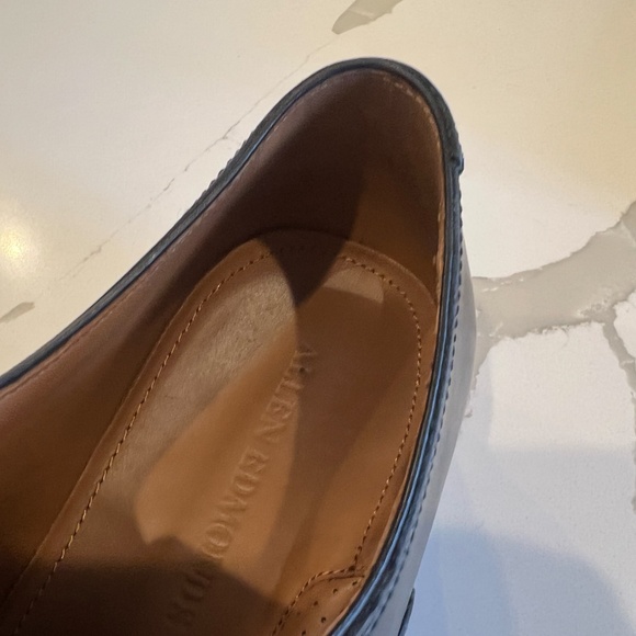 Allen Edmonds Siena Cap-stitch Oxford Dress Shoe.  Black main image 13